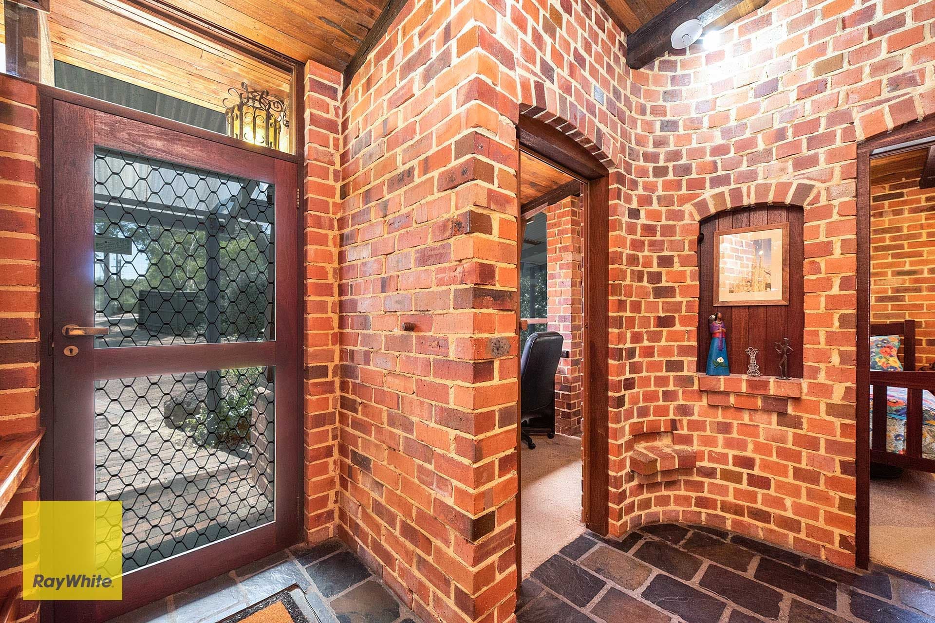 15 Bridgwood Road, Lesmurdie WA 6076, Lesmurdie - Thumbnail 2