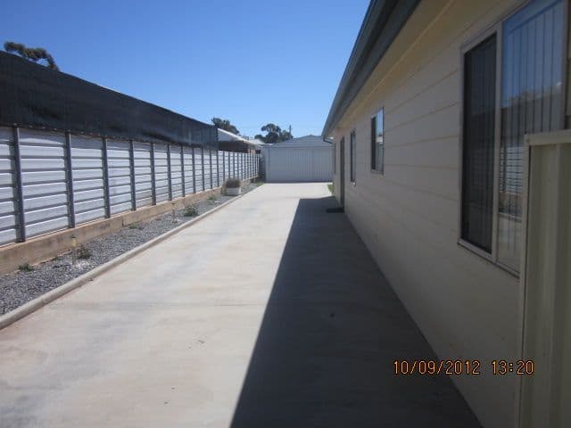 564 Wolfram Street, BROKEN HILL NSW 2880, Broken Hill - Thumbnail 6