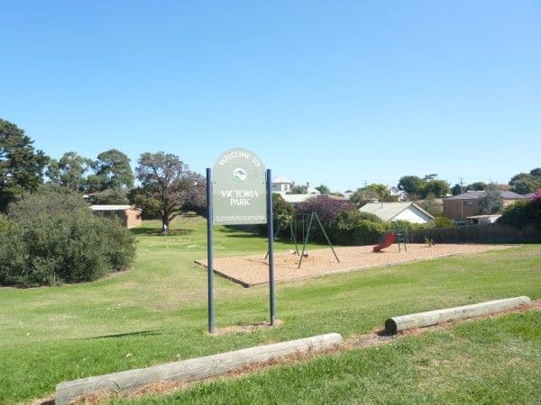 33 Nolan Street, FRANKSTON VIC 3199, Frankston - Thumbnail 3