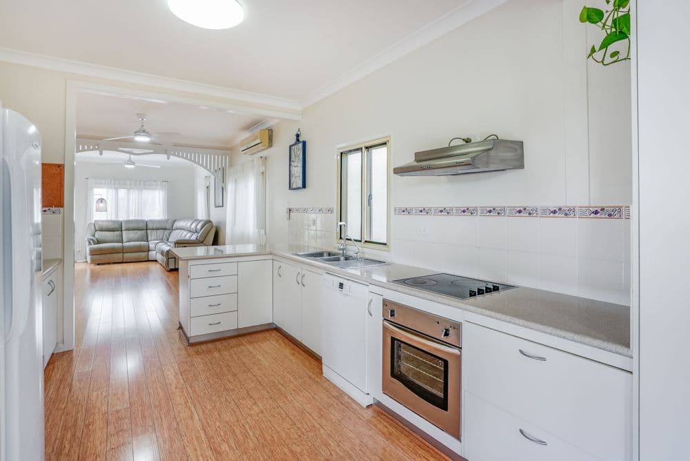 8 Hunter Street, West Gladstone QLD 4680, West Gladstone - Thumbnail 7