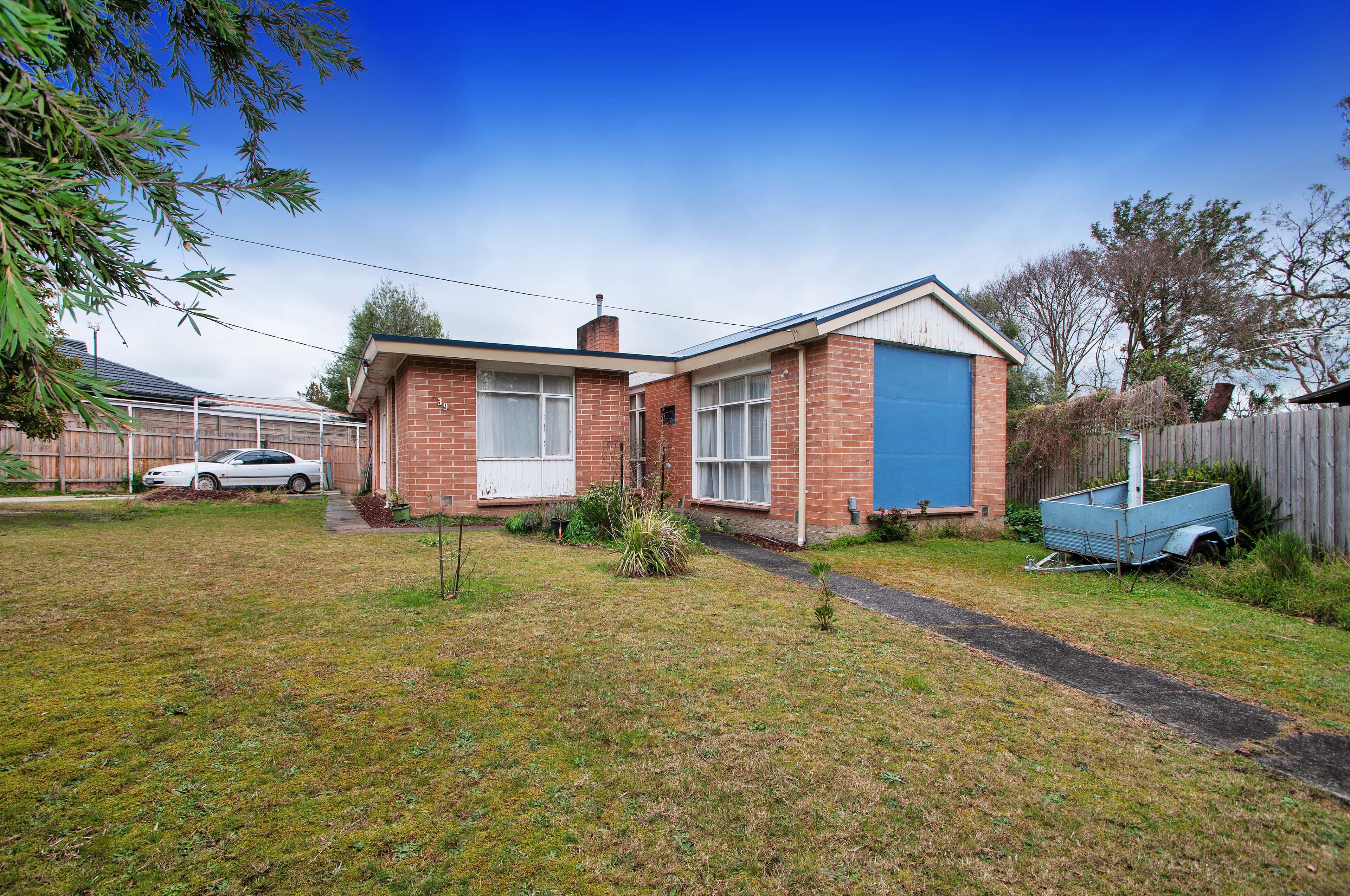 39 Blazey Road, Croydon South VIC 3136, Croydon South - Thumbnail 3