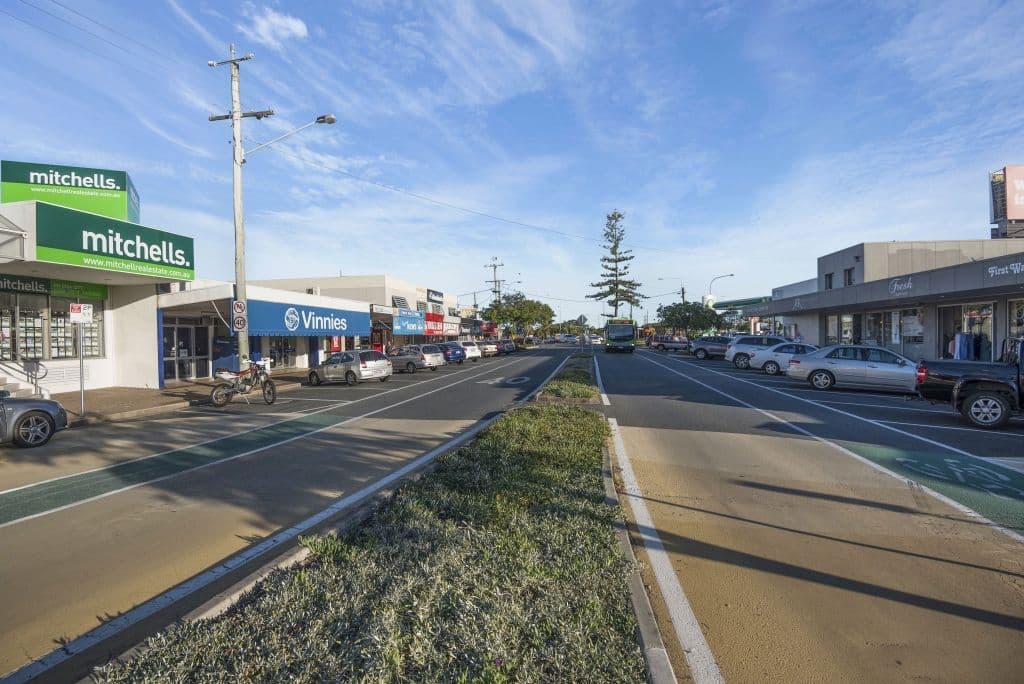 25 Hillcrest Avenue, Tugun QLD 4224, Tugun - Thumbnail 4