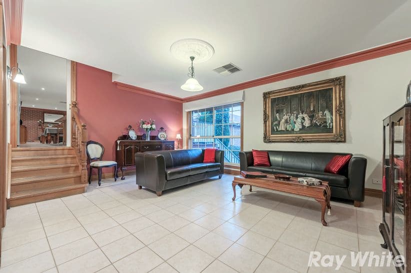 11 Sinclair Court, Mill Park VIC 3082, Mill Park - Thumbnail 2
