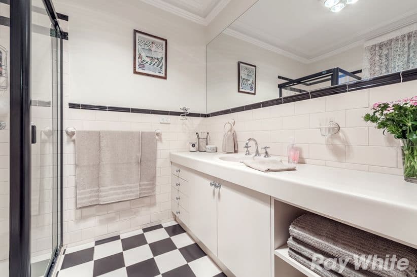 11 Sinclair Court, Mill Park VIC 3082, Mill Park - Thumbnail 5