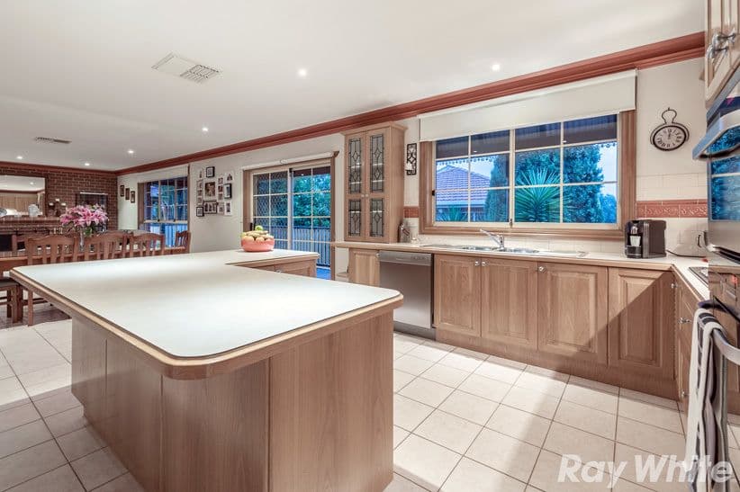 11 Sinclair Court, Mill Park VIC 3082, Mill Park - Thumbnail 8
