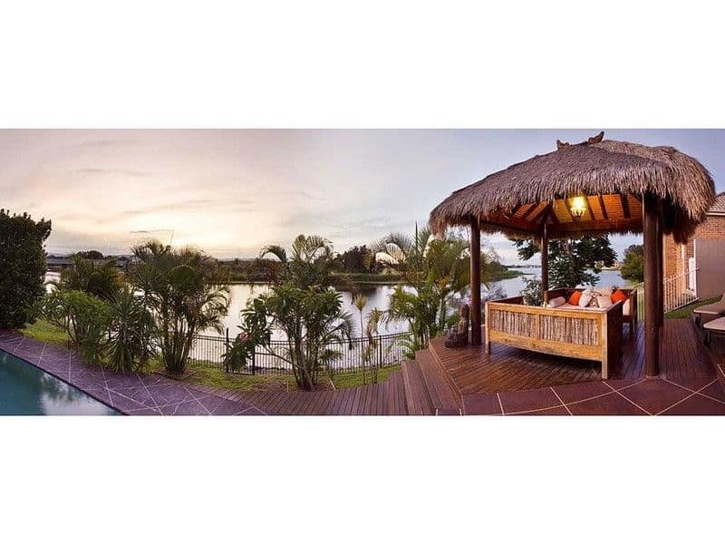 48 Martingale Circuit, CLEAR ISLAND WATERS QLD 4226, Clear Island Waters - Thumbnail 8