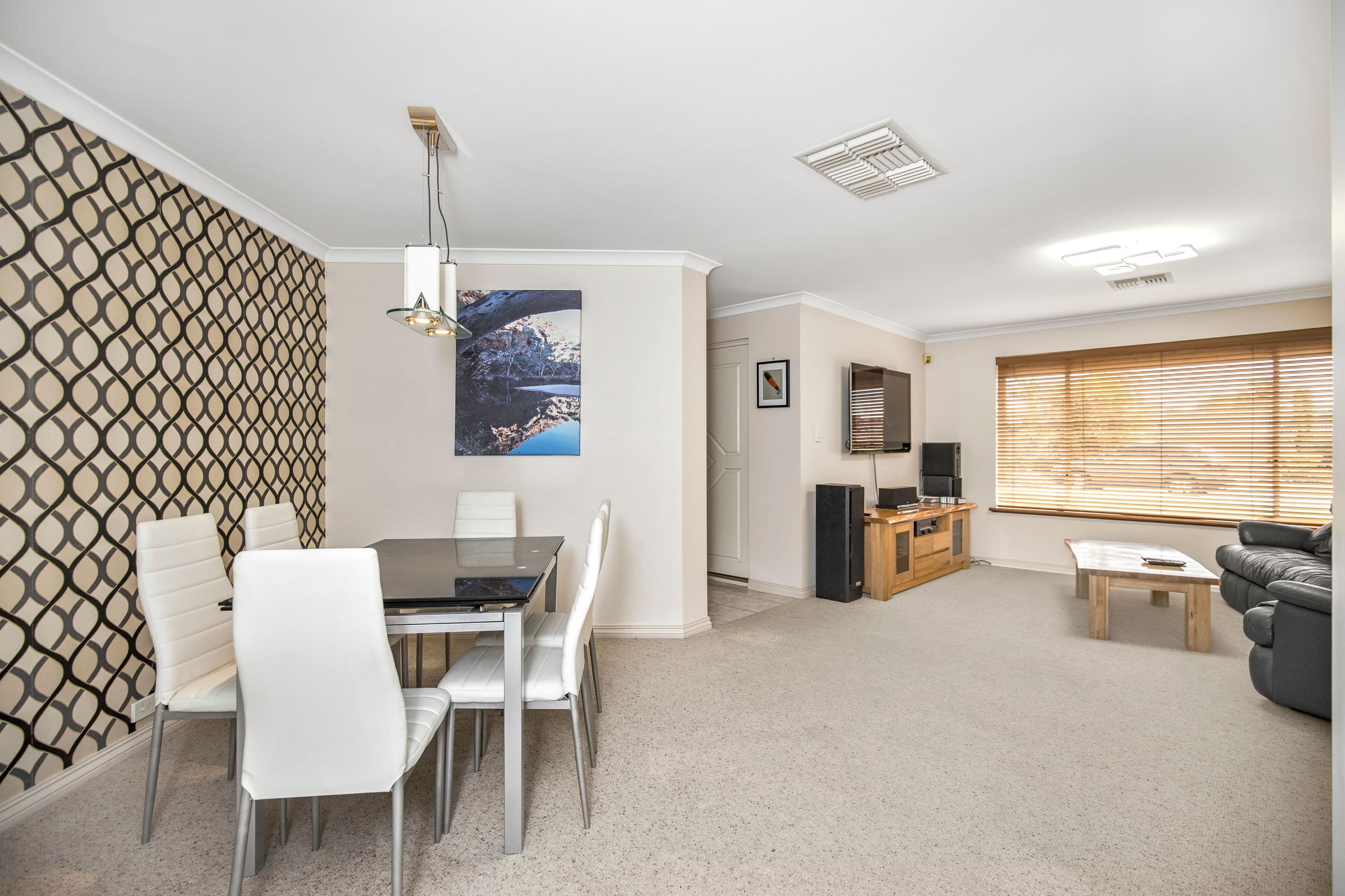 40 Mudlark Crescent, Ballajura WA 6066, Ballajura - Thumbnail 5
