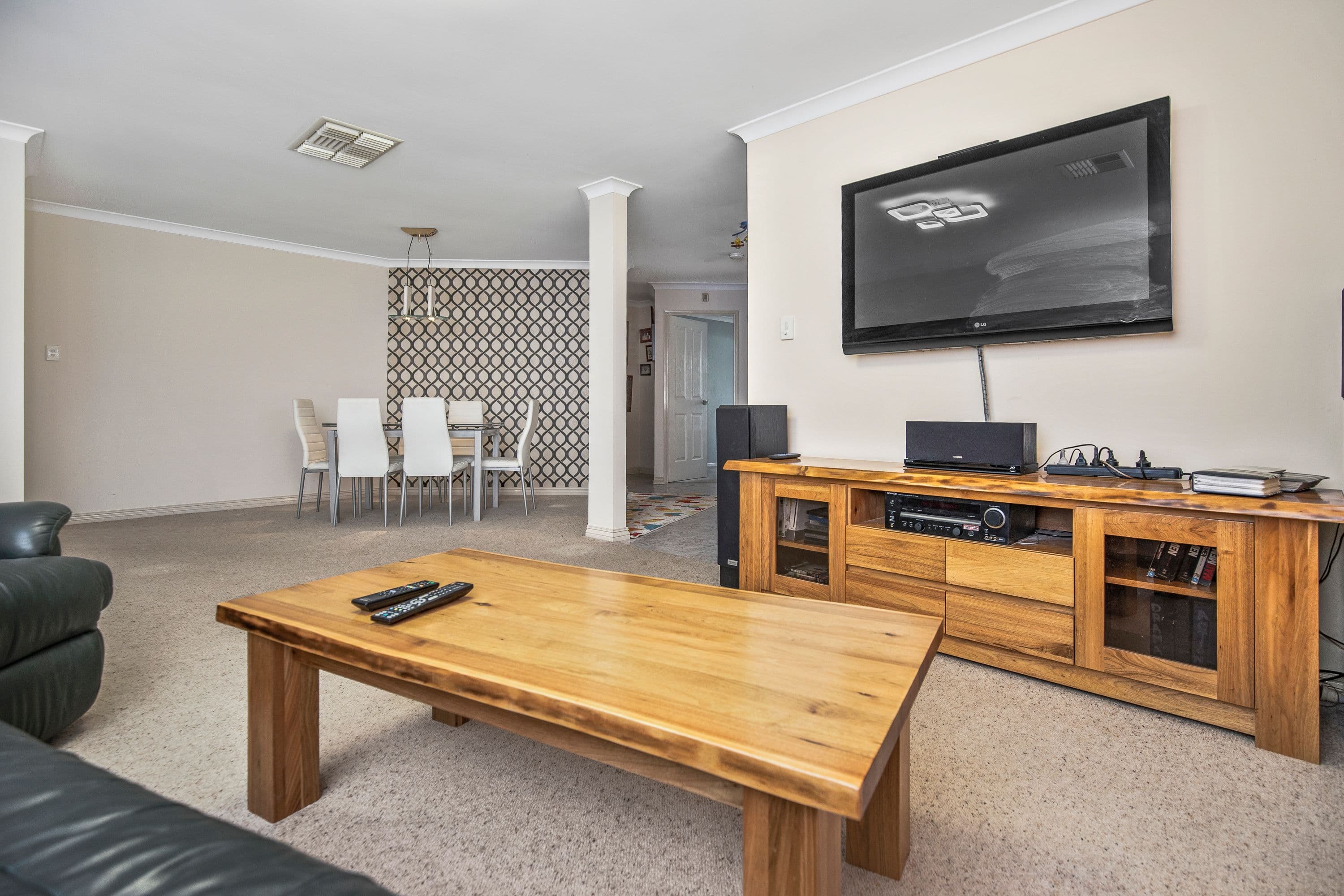40 Mudlark Crescent, Ballajura WA 6066, Ballajura - Thumbnail 6