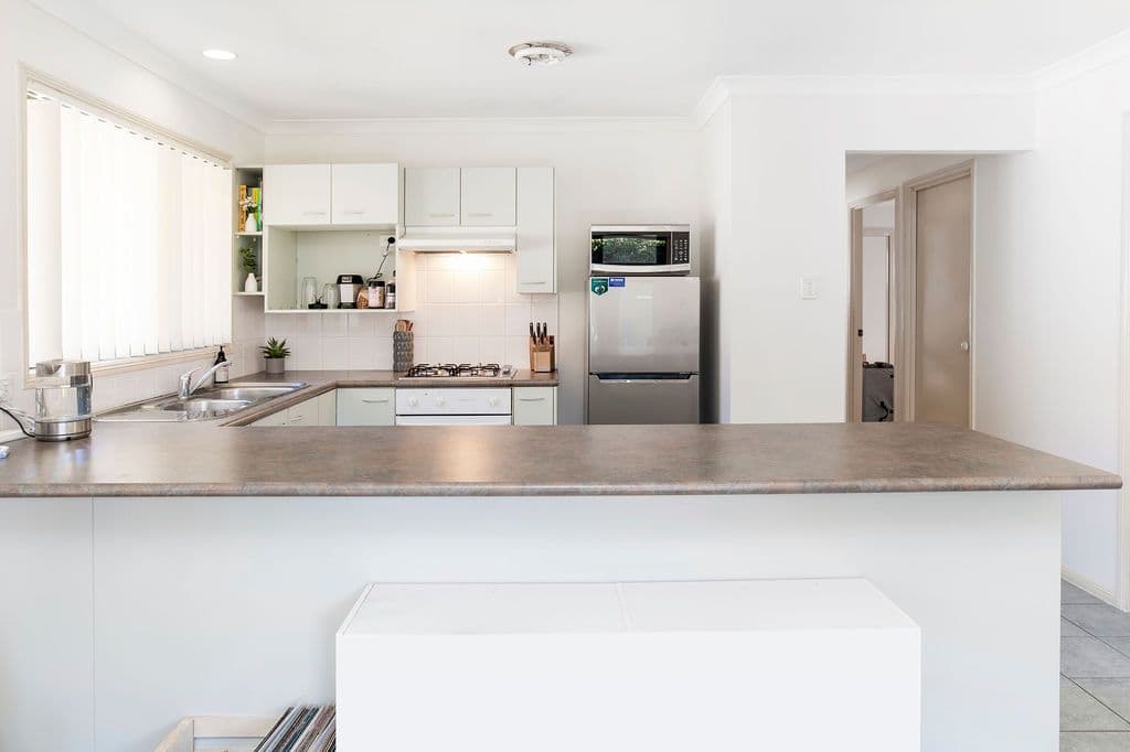 6 Angelo Avenue, Coombabah QLD 4216, Coombabah - Thumbnail 4
