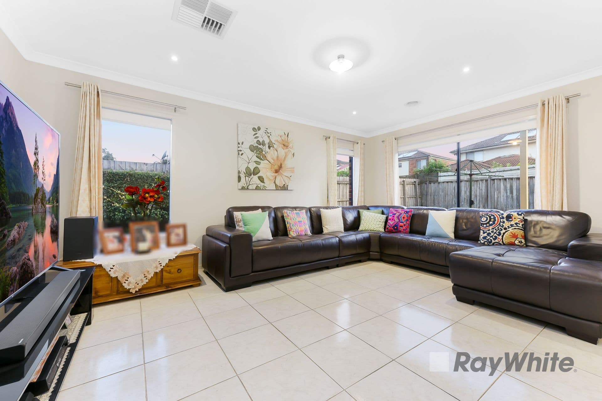 23 Tenterfield Drive, Narre Warren South VIC 3805, Narre Warren South - Thumbnail 5