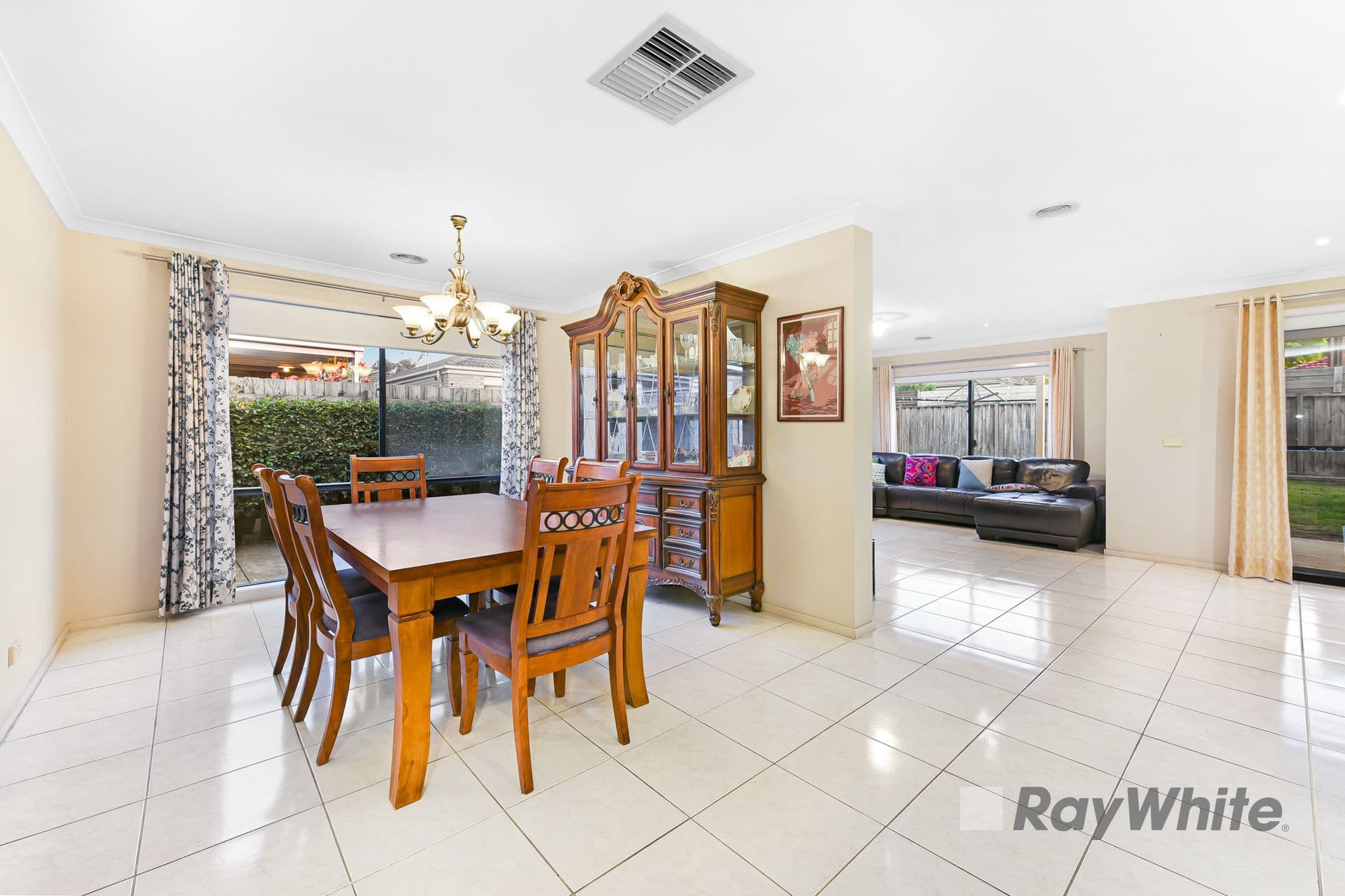 23 Tenterfield Drive, Narre Warren South VIC 3805, Narre Warren South - Thumbnail 8