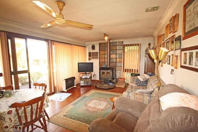 10 Silica Place, EAGLE VALE NSW 2558, Eagle Vale - Thumbnail 3