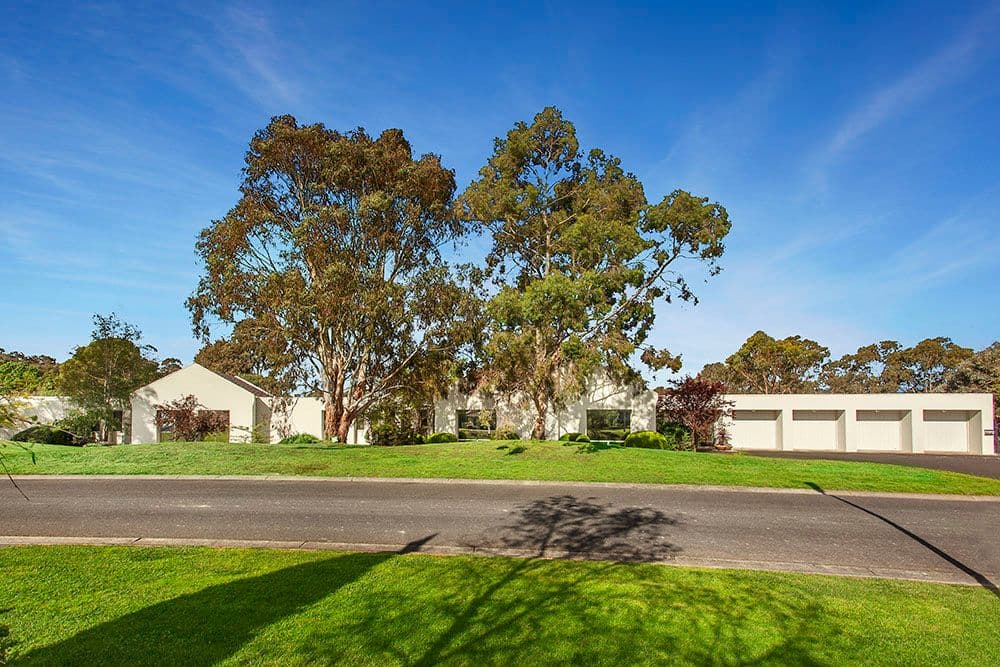 10 Homan Court, WARRANDYTE SOUTH VIC 3134, Warrandyte South - Thumbnail 2
