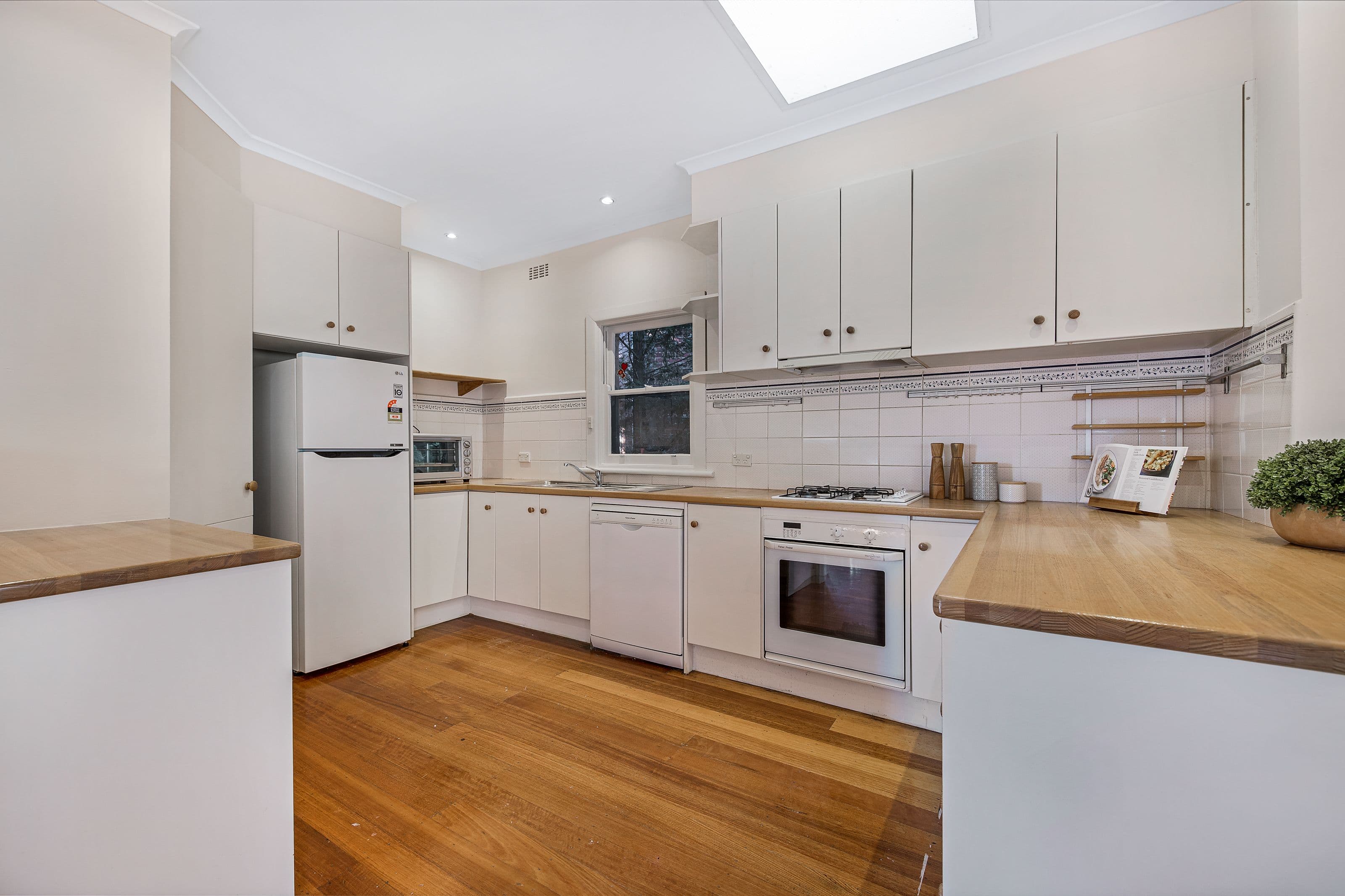 14 Kinsale Crescent, Balwyn VIC 3103, Balwyn - Thumbnail 5