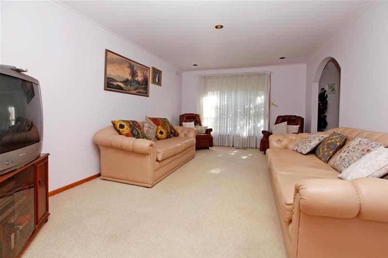 24 Marshall Drive, MILL PARK VIC 3082, Mill Park - Thumbnail 3