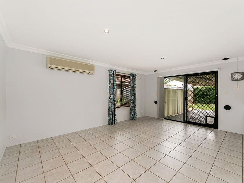 16 Blueash Crescent, Oxenford QLD 4210, Oxenford - Thumbnail 8