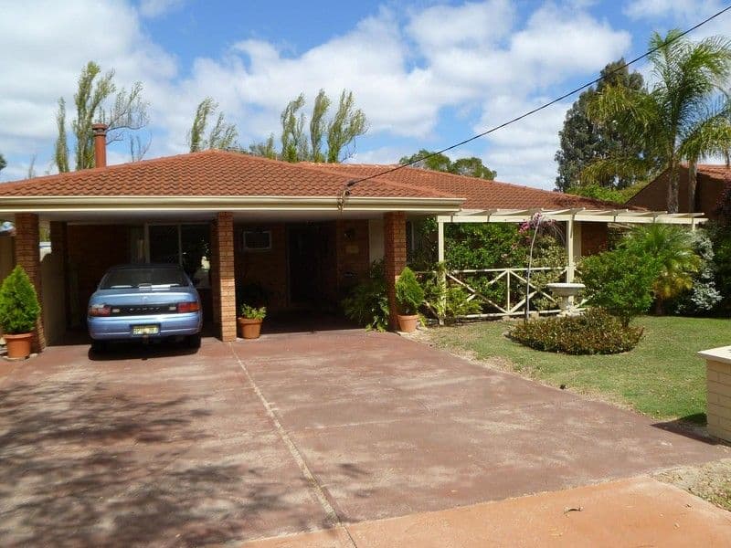 101 Grovelands Drive, CAMILLO WA 6111, Camillo - Thumbnail 2