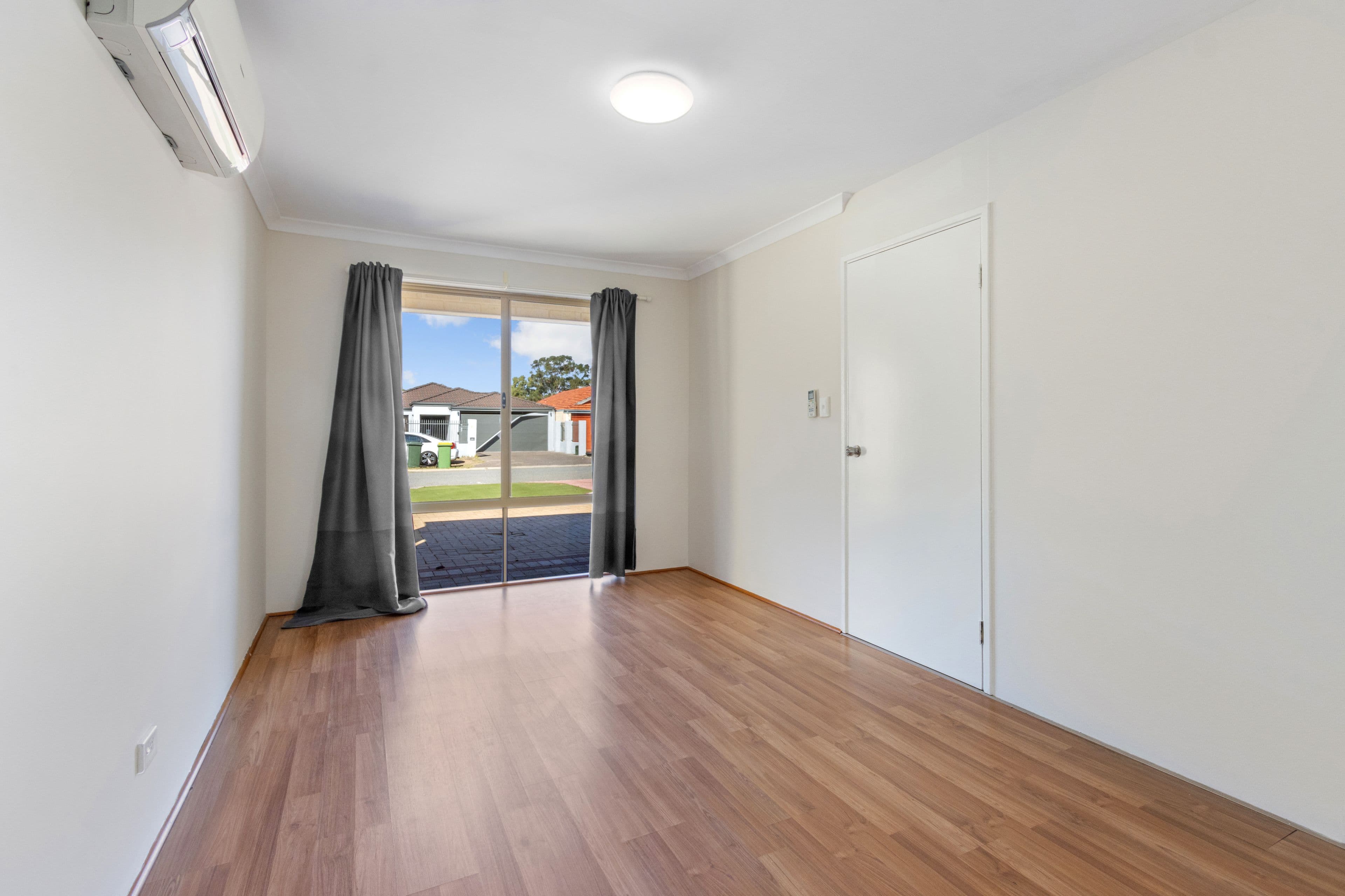 39 Balaka Way, Queens Park WA 6107, Queens Park - Thumbnail 3