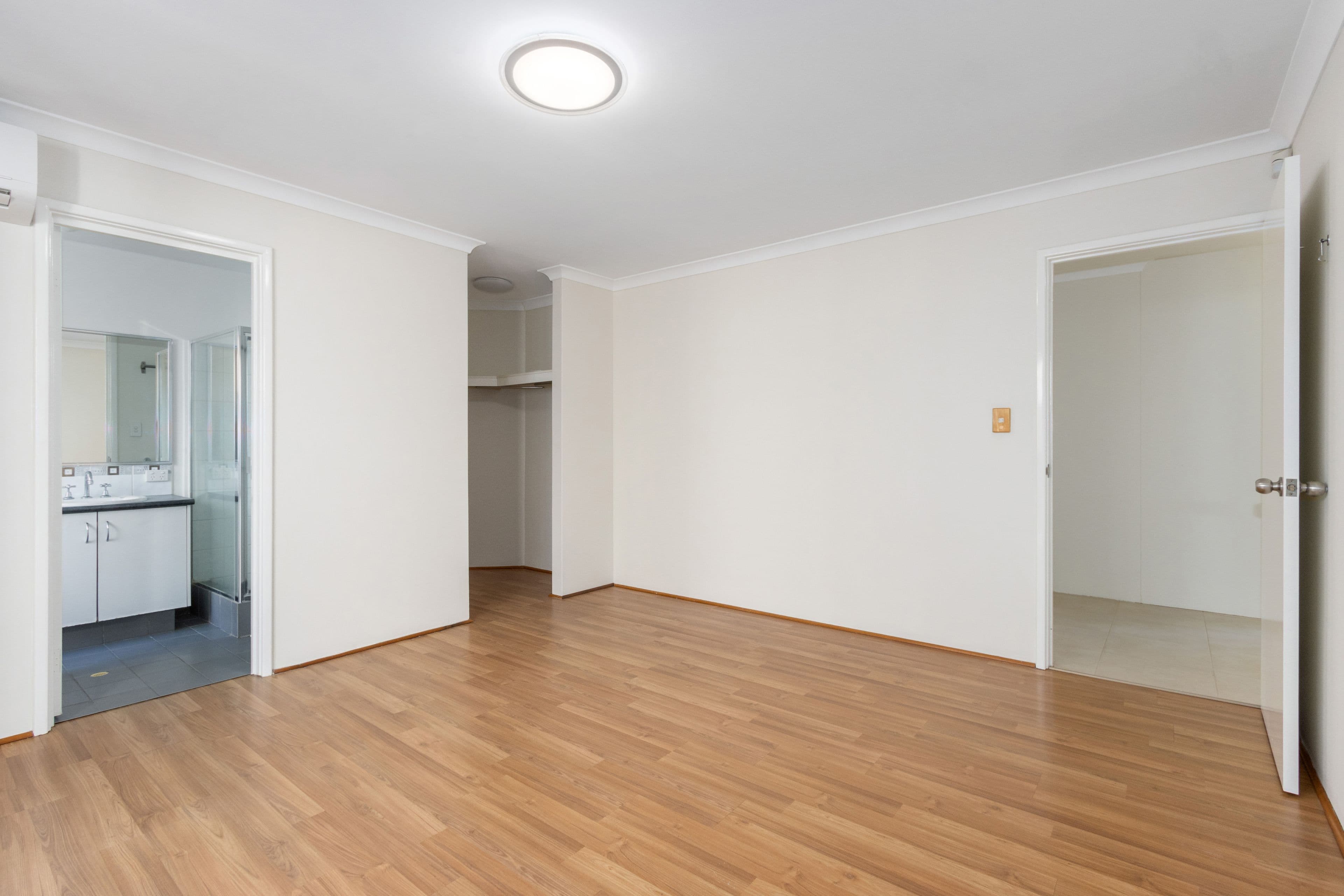 39 Balaka Way, Queens Park WA 6107, Queens Park - Thumbnail 5