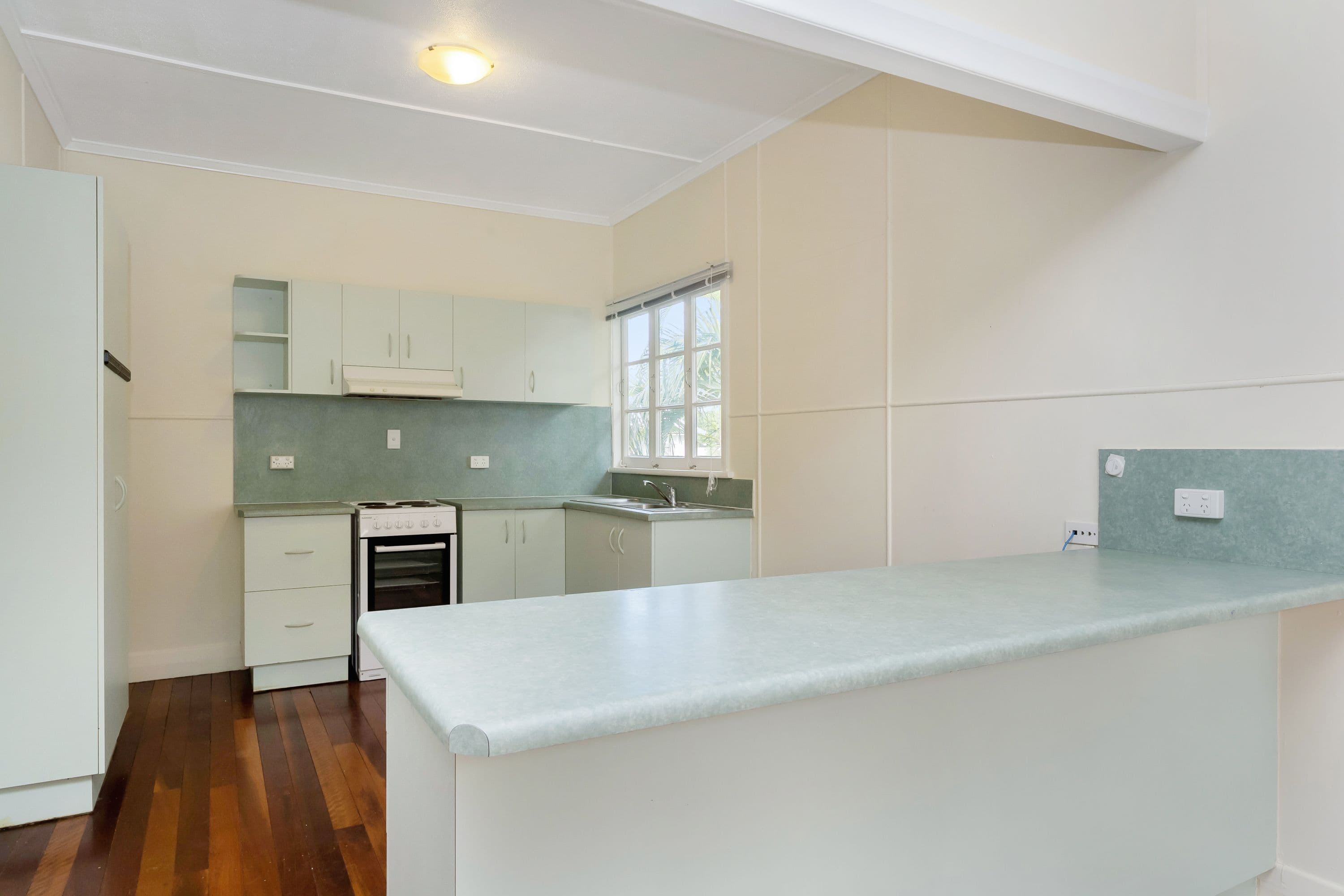 64 Hammett Street, Currajong QLD 4812, Currajong - Thumbnail 4