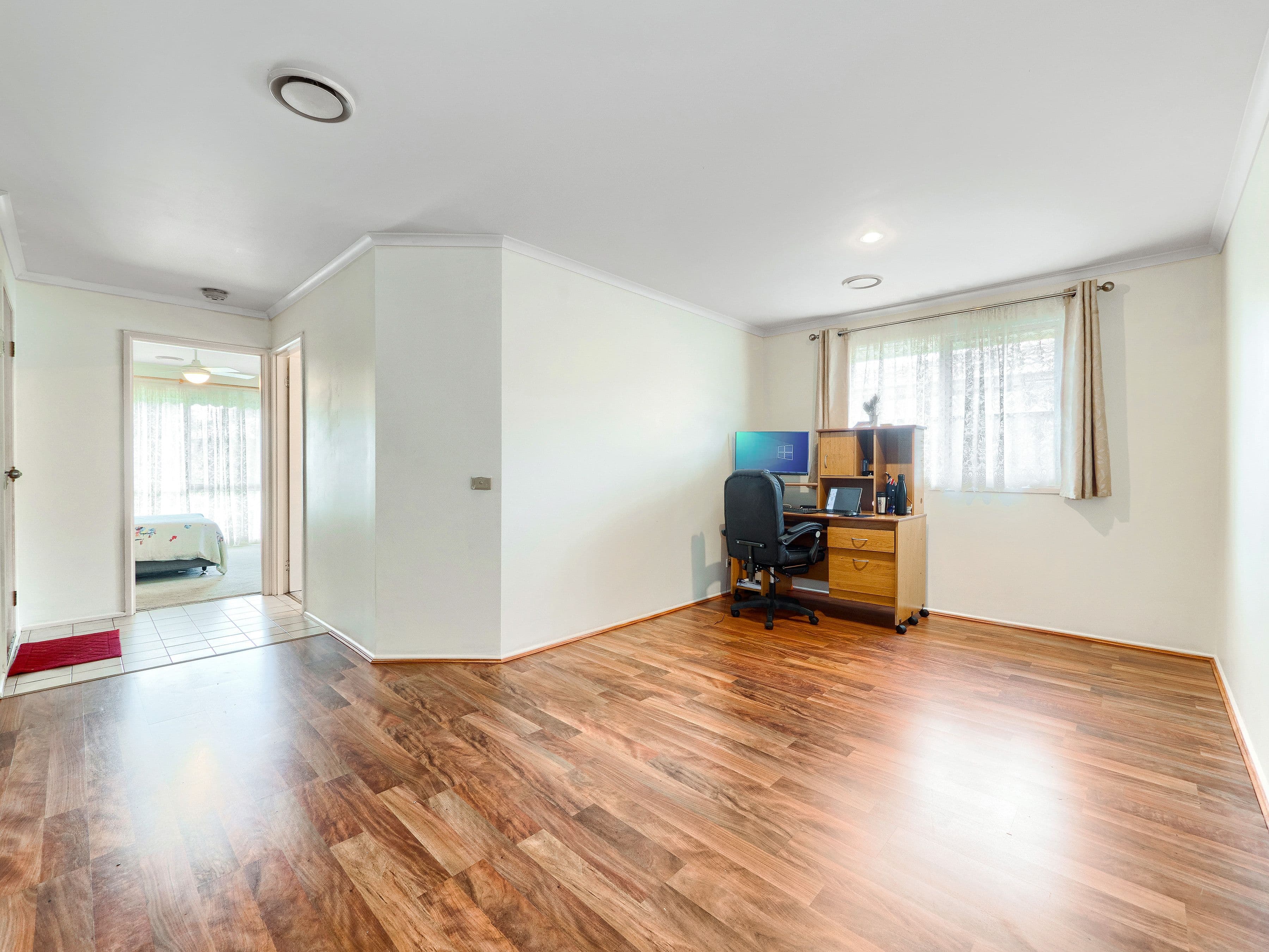 10 Godwin Crescent, Cranbourne North VIC 3977, Cranbourne North - Thumbnail 4