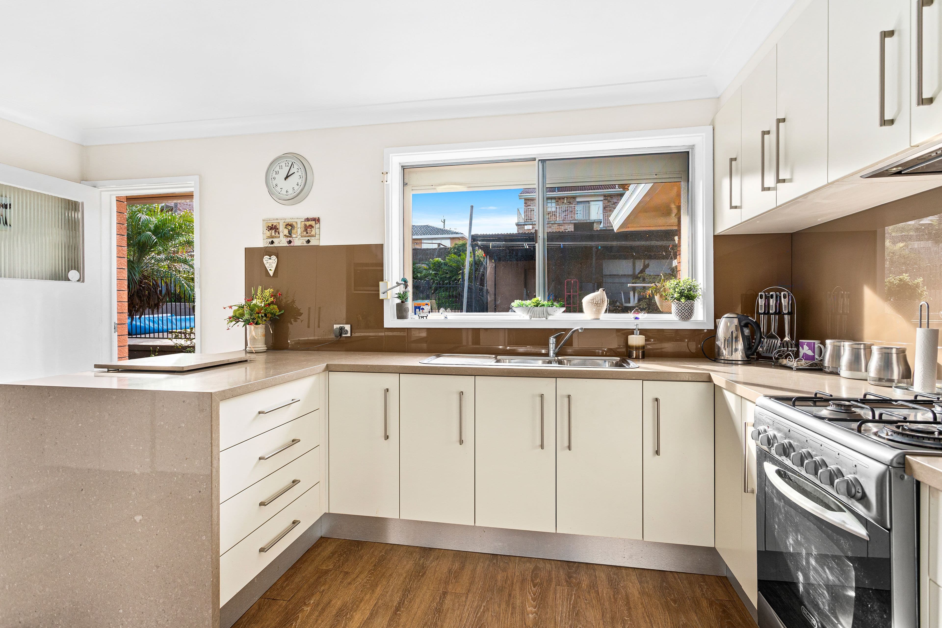 10 Armstrong Avenue, Mount Warrigal NSW 2528, Mount Warrigal - Thumbnail 4