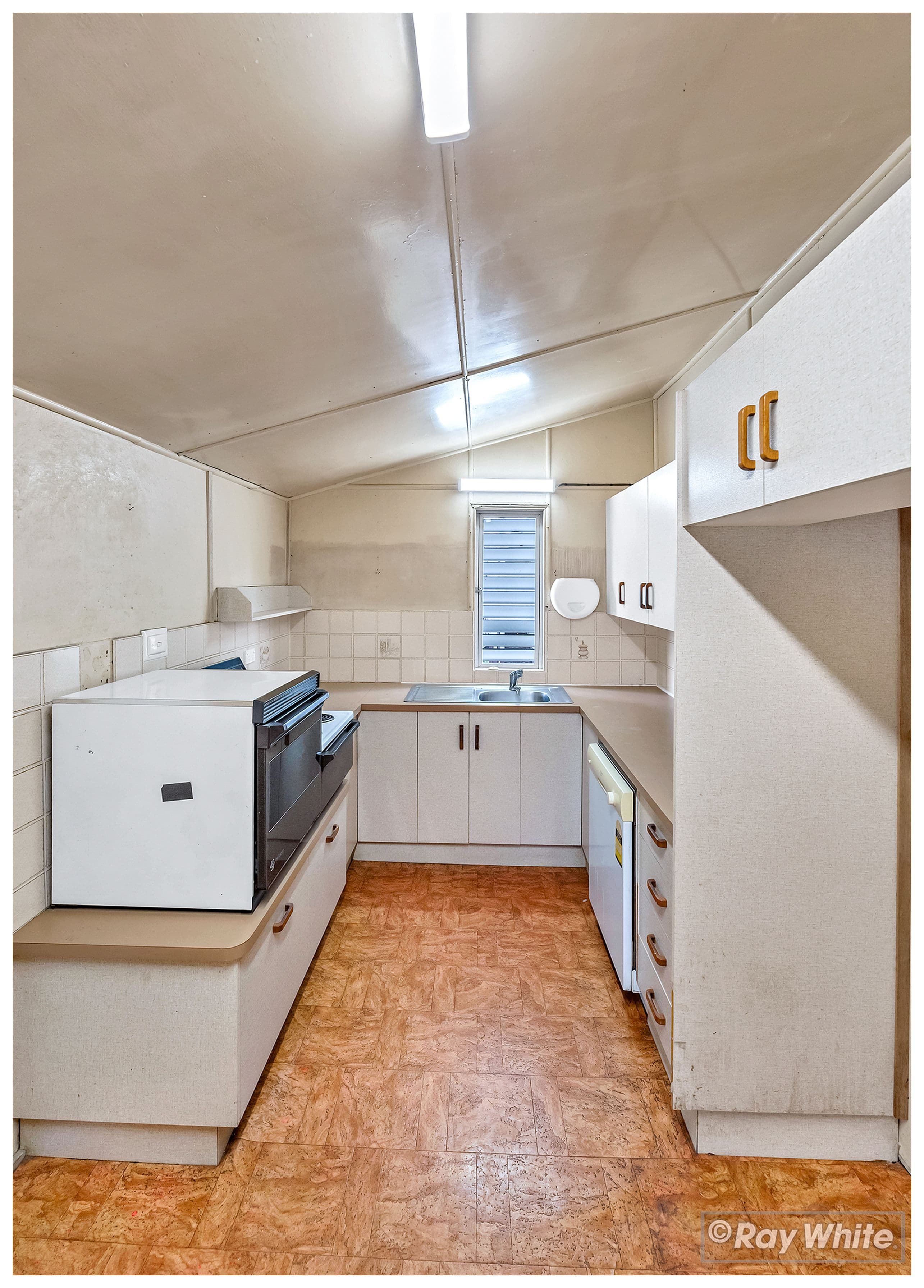 293 Waterloo Street, Berserker QLD 4701, Berserker - Thumbnail 3