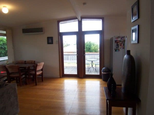 28 Hillview Drive, CARRUM DOWNS VIC 3201, Carrum Downs - Thumbnail 2
