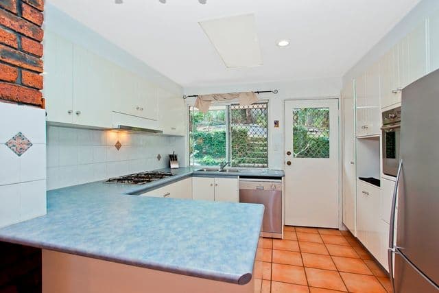 3 Mary Gilmore Court, BURLEIGH HEADS QLD 4220, Burleigh Heads - Thumbnail 2