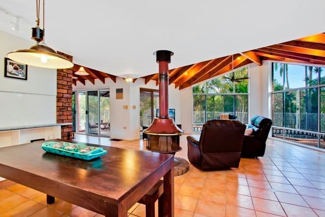 3 Mary Gilmore Court, BURLEIGH HEADS QLD 4220, Burleigh Heads - Thumbnail 5