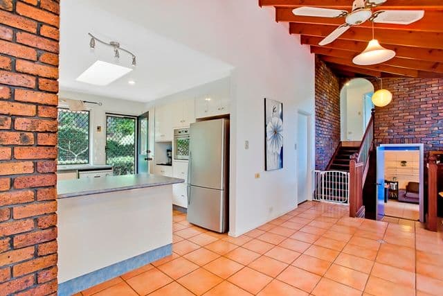 3 Mary Gilmore Court, BURLEIGH HEADS QLD 4220, Burleigh Heads - Thumbnail 6