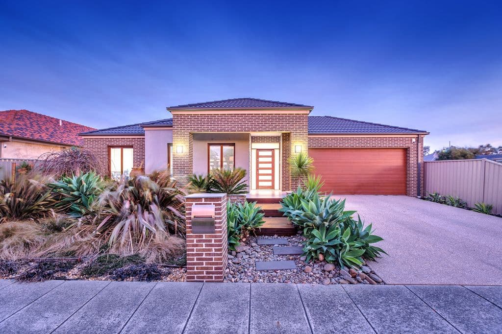 5 Viewgrand Boulevard, Epping VIC 3076, Epping - Image 1