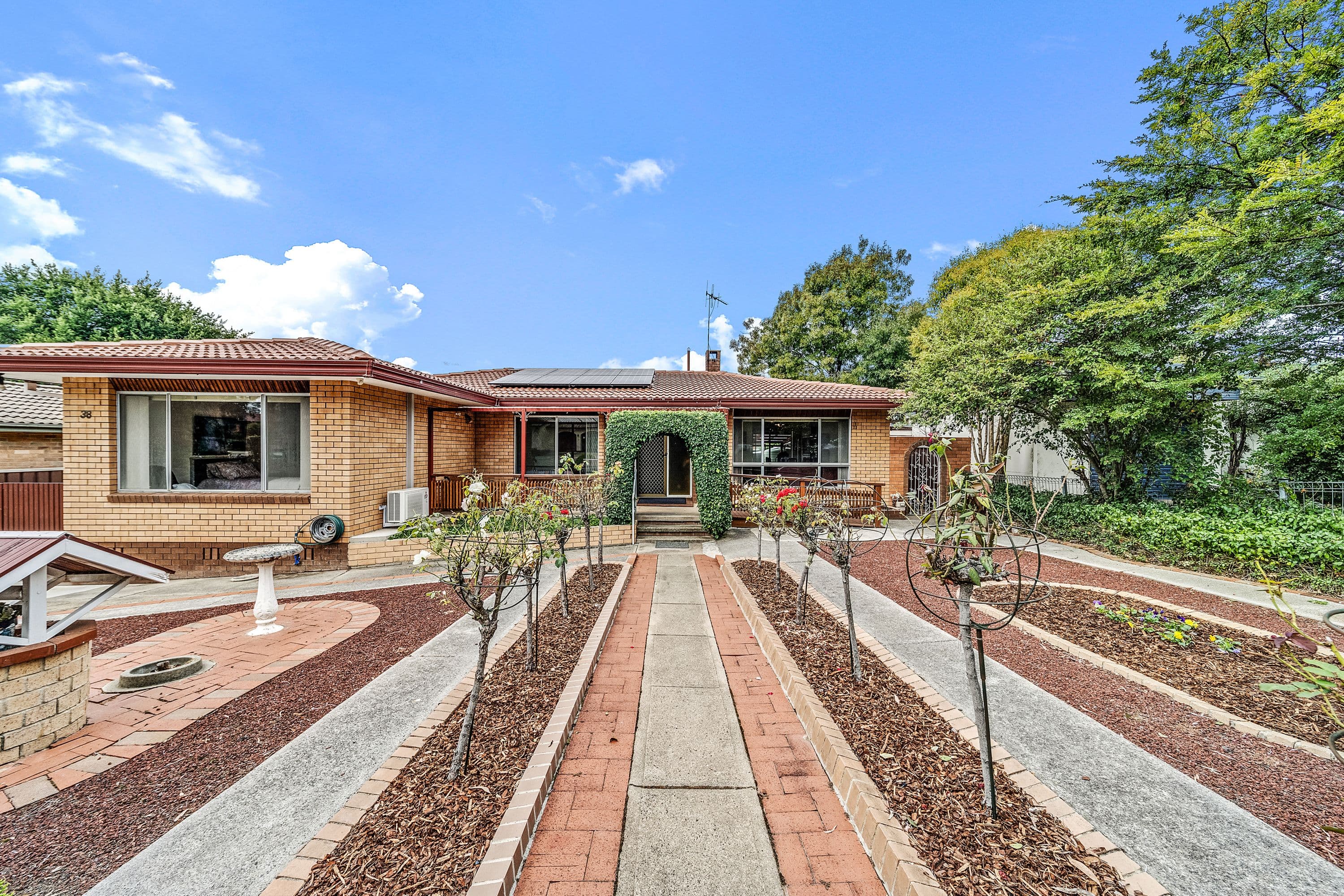 38 Ashburner Street, Higgins ACT 2615, Higgins - Thumbnail 2