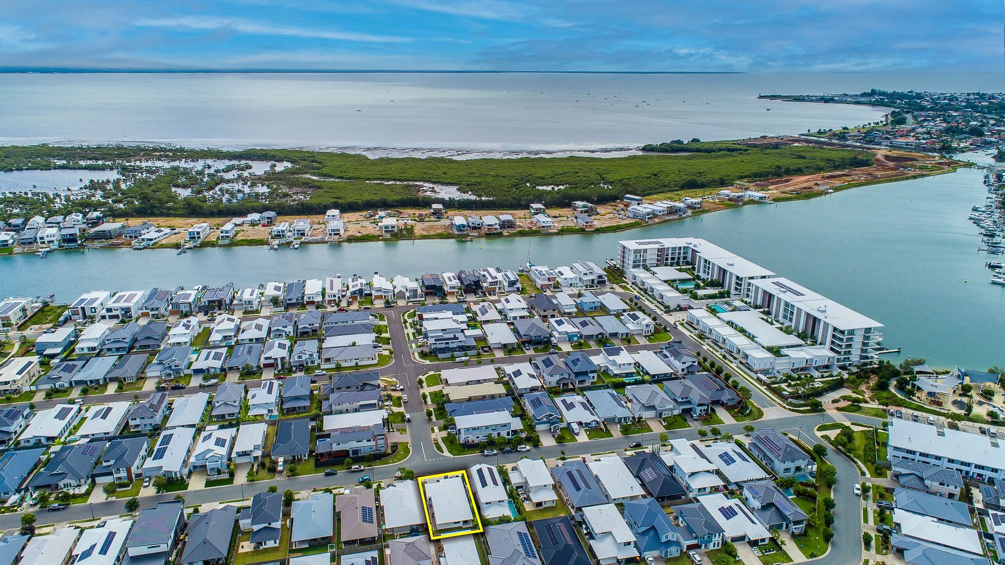 35 Aegean Avenue, Newport QLD 4020, Newport - Thumbnail 4
