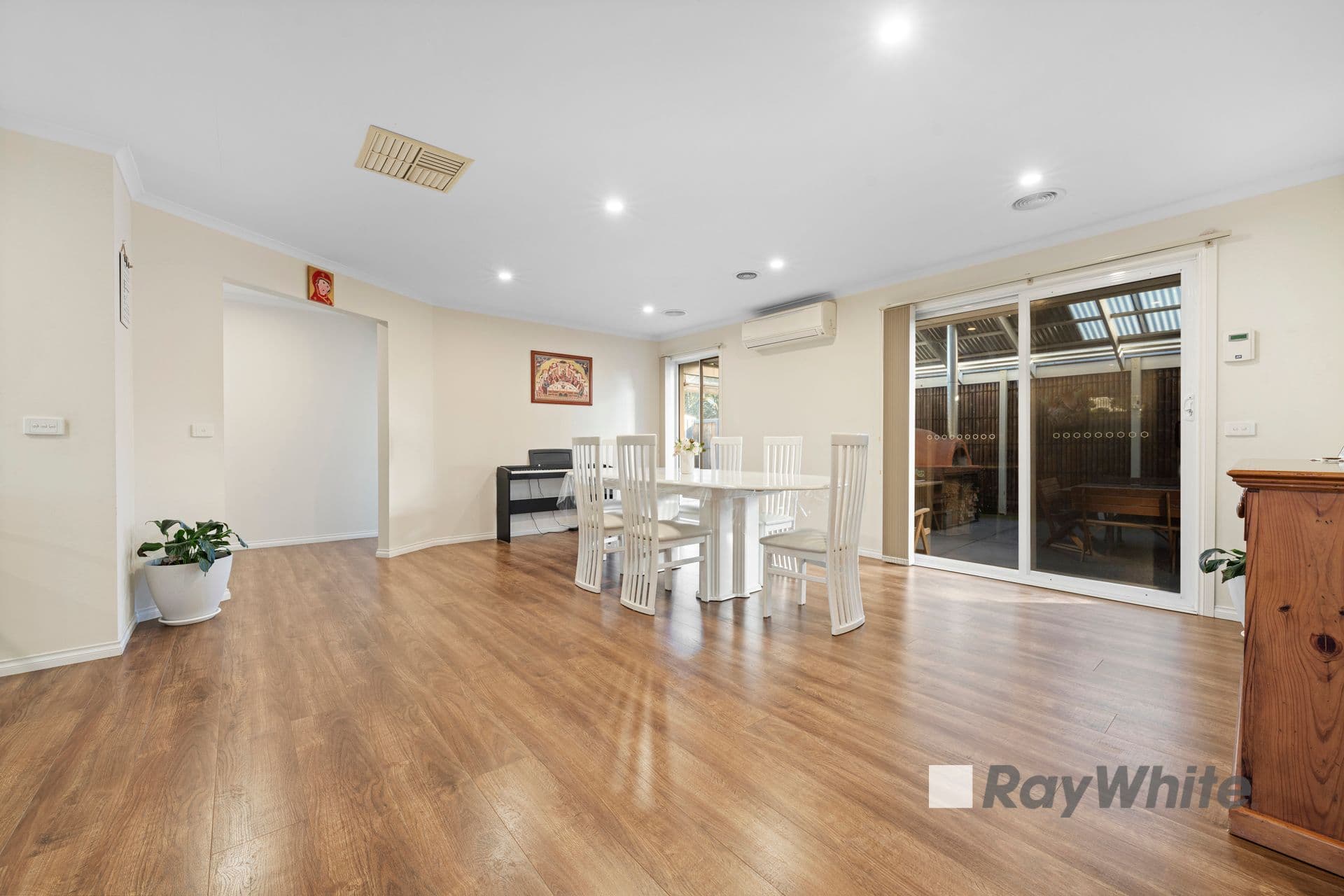 28 Serendip Court, Narre Warren VIC 3805, Narre Warren - Thumbnail 5