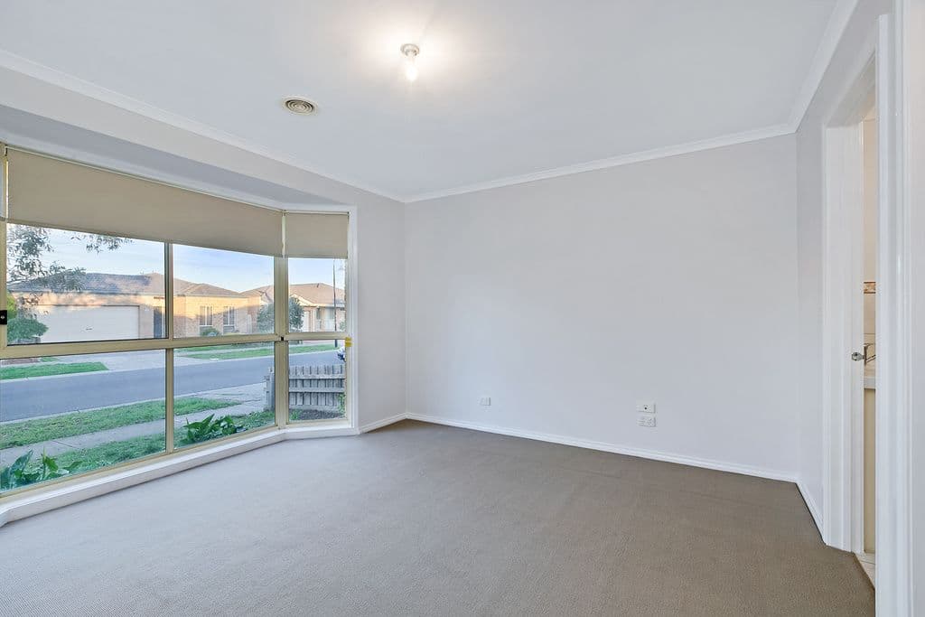 51 Rio Grande Drive, ROXBURGH PARK VIC 3064, Roxburgh Park - Thumbnail 2