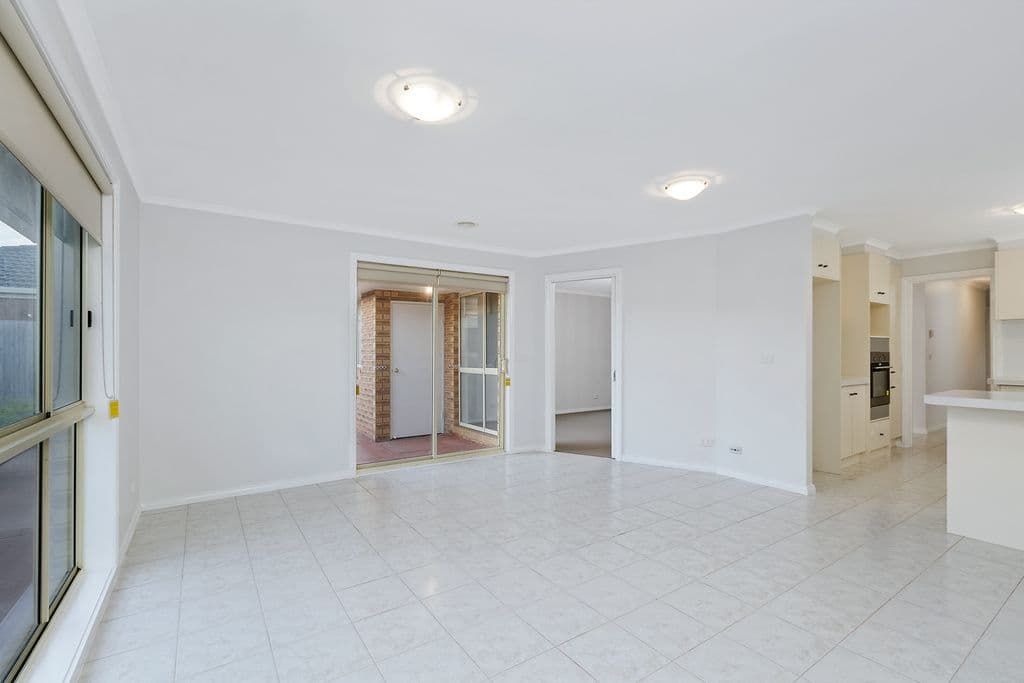 51 Rio Grande Drive, ROXBURGH PARK VIC 3064, Roxburgh Park - Thumbnail 8