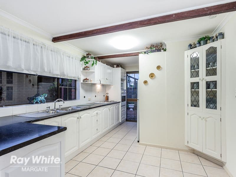 35 Endeavour Esplanade, Scarborough QLD 4020, Scarborough - Thumbnail 4