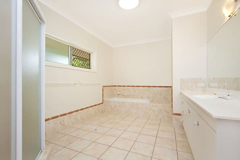 504 Grieve Road, ROCHEDALE QLD 4123, Rochedale - Thumbnail 7