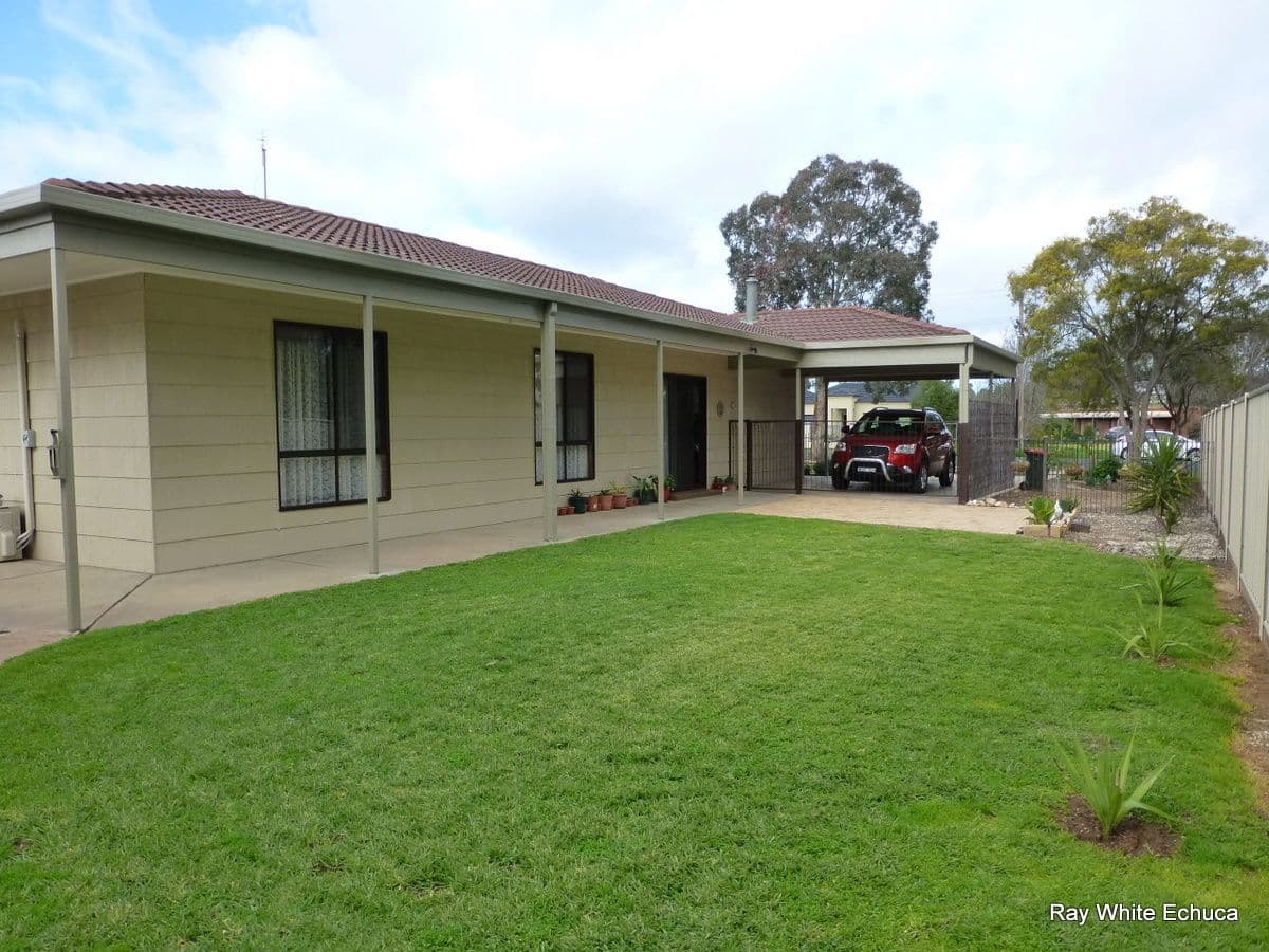 69 Francis Street, Moama - Thumbnail 2