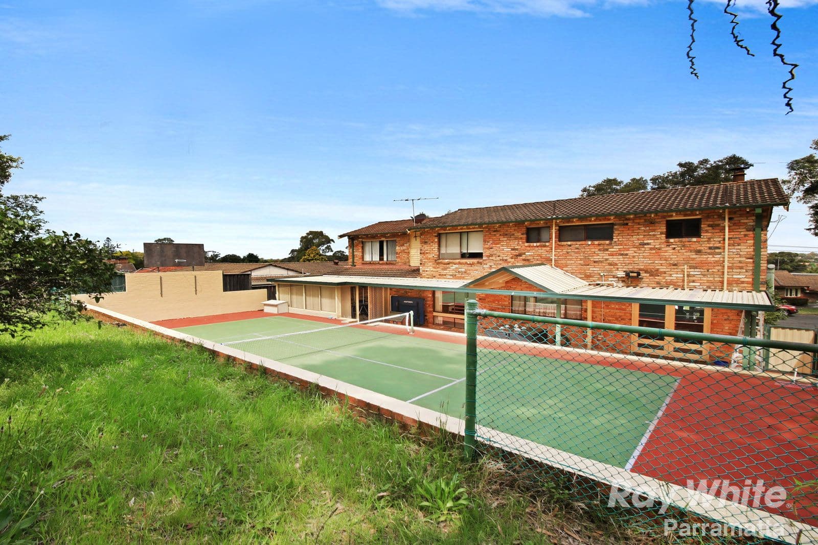 32 Cromarty Crescent, Winston Hills - Thumbnail 4