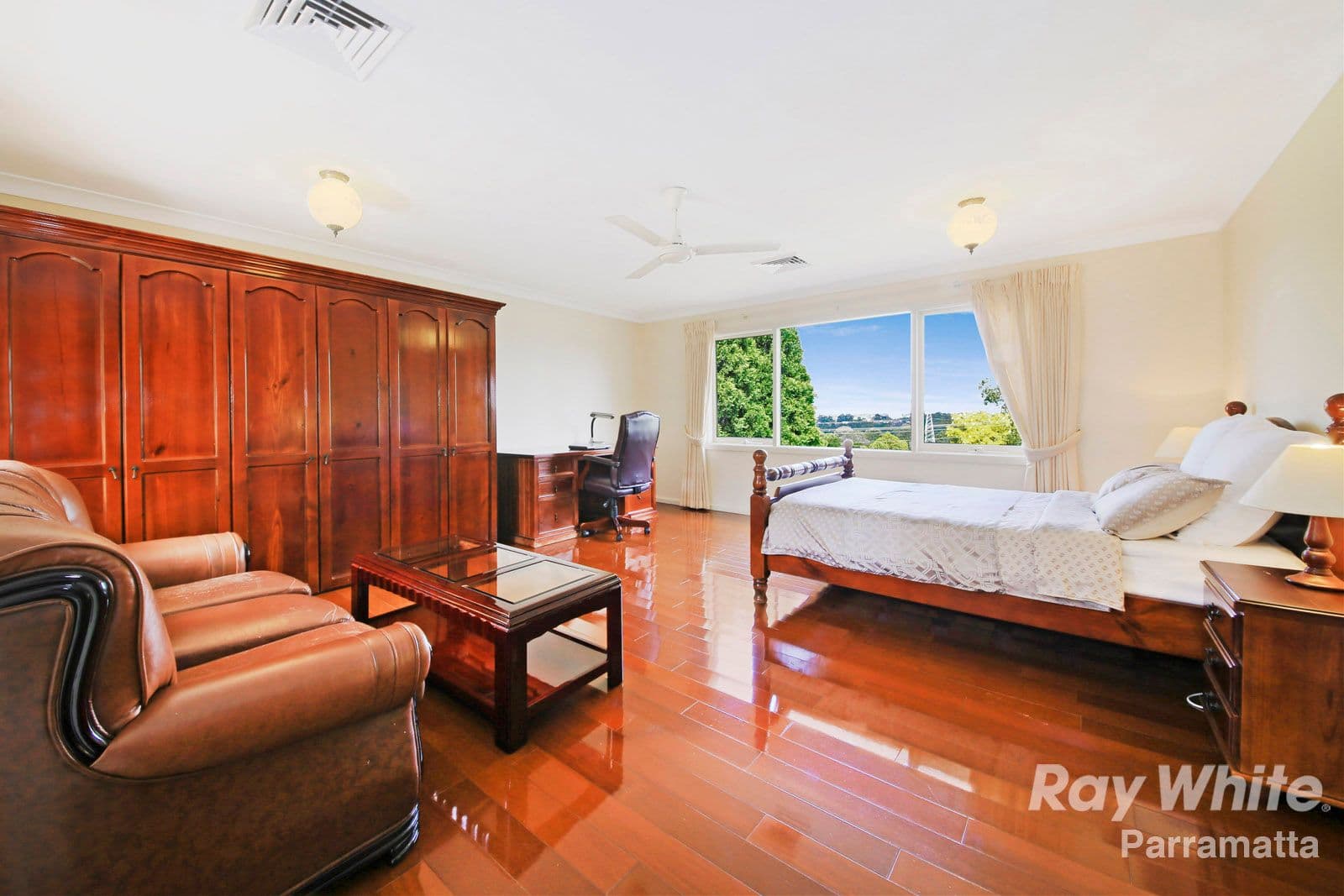 32 Cromarty Crescent, Winston Hills - Thumbnail 6