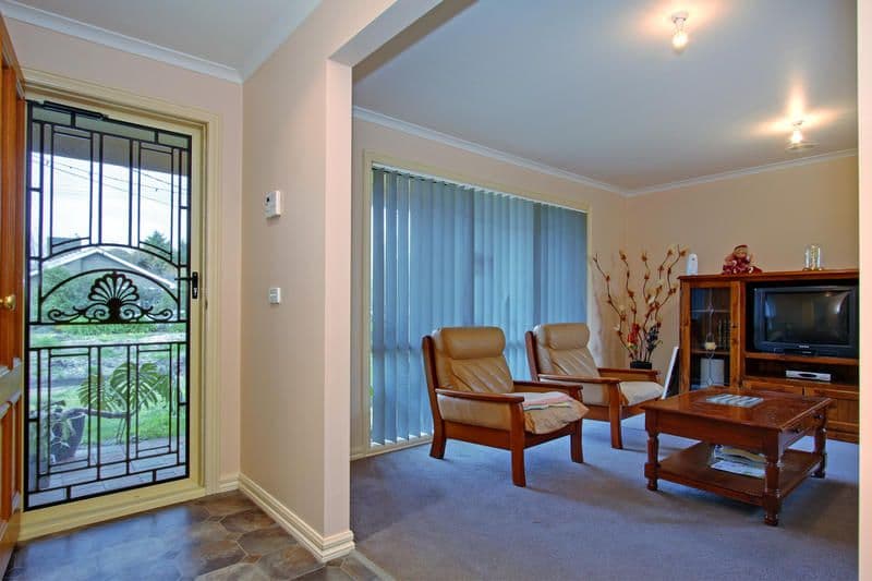 56 Cootamundra Avenue, ROSEBUD VIC 3939, Rosebud - Thumbnail 3