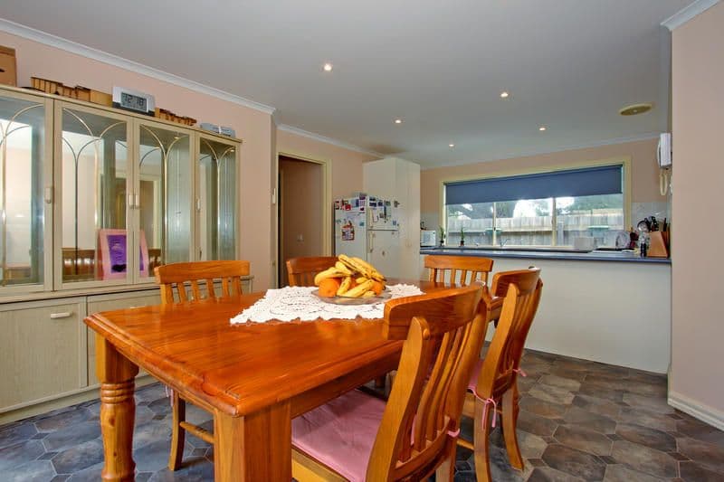 56 Cootamundra Avenue, ROSEBUD VIC 3939, Rosebud - Thumbnail 4