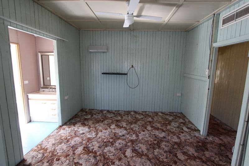 214 Parry Street, Charleville QLD 4470, Charleville - Thumbnail 4