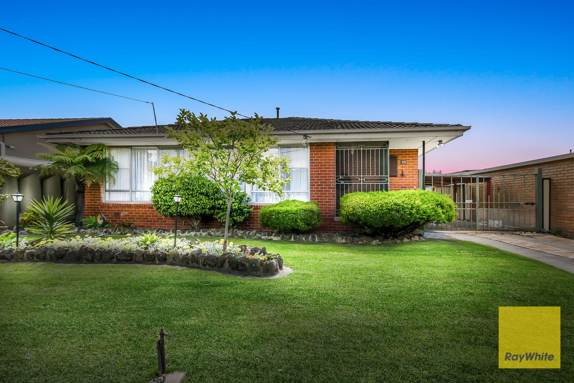 35 Booth Crescent, Dandenong North VIC 3175, Dandenong North - Thumbnail 3
