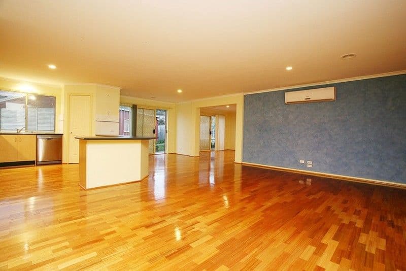 12 Chelsea Crescent, BERWICK VIC 3806, Berwick - Thumbnail 5