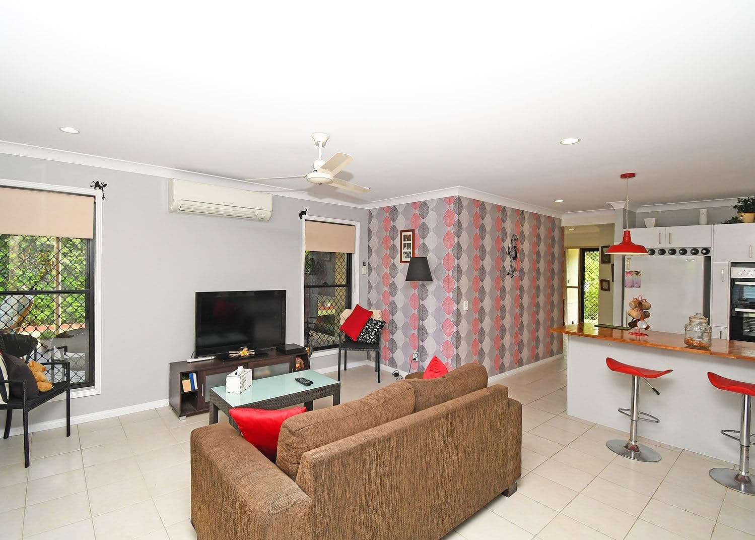 2 Salamander Avenue, Urraween QLD 4655, Urraween - Thumbnail 3