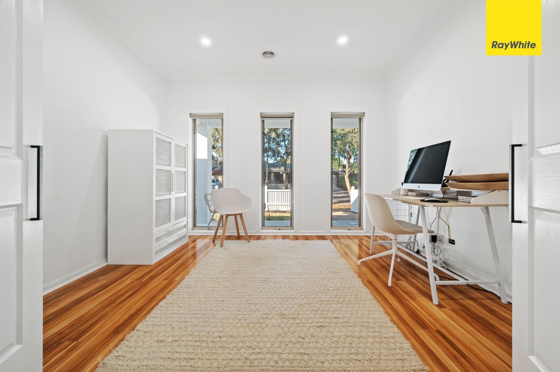 10 Hepburn Avenue, Eynesbury VIC 3338, Eynesbury - Thumbnail 2