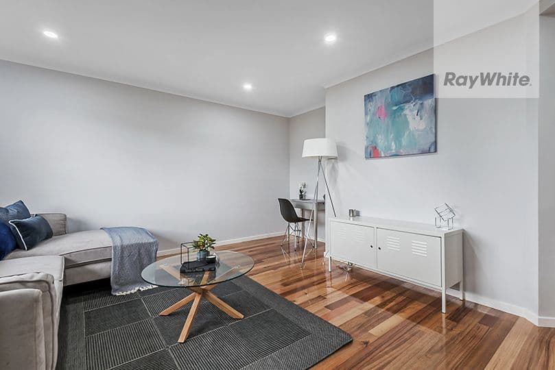 5 Windeatt Close, Mill Park VIC 3082, Mill Park - Thumbnail 3
